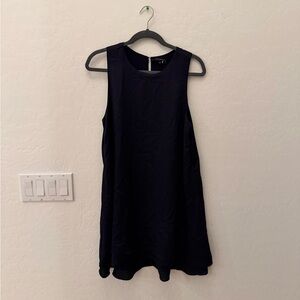 Olivaceous Navy Sleeveless Shift Dress – Minimalist Classic Never Worn |M|